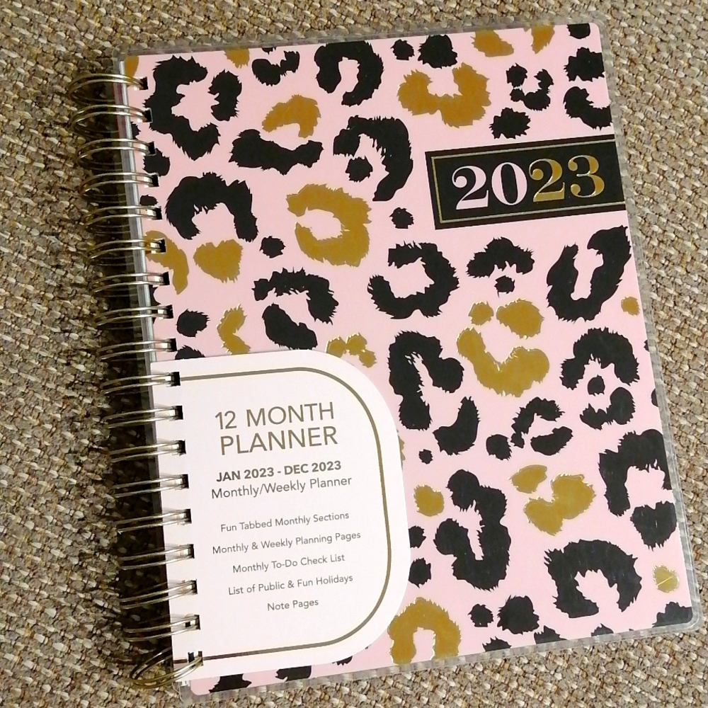 Beautiful 2023 planner by Creative experts